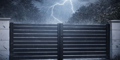 Portail dans une tempête