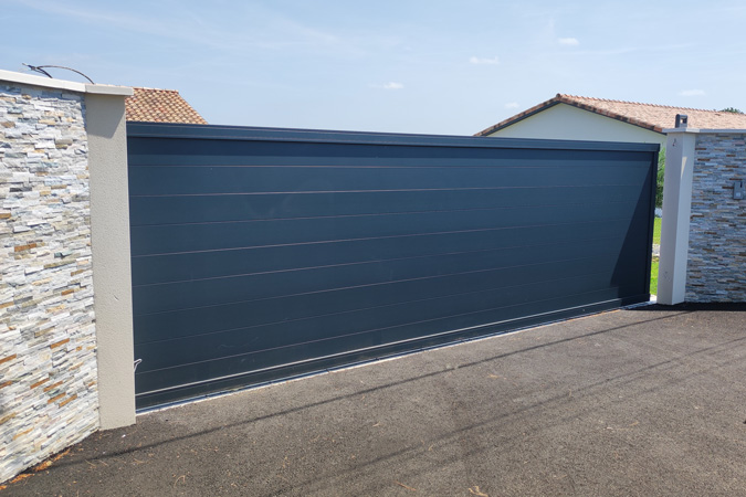 Portail aluminium coulissant CINCINNATI