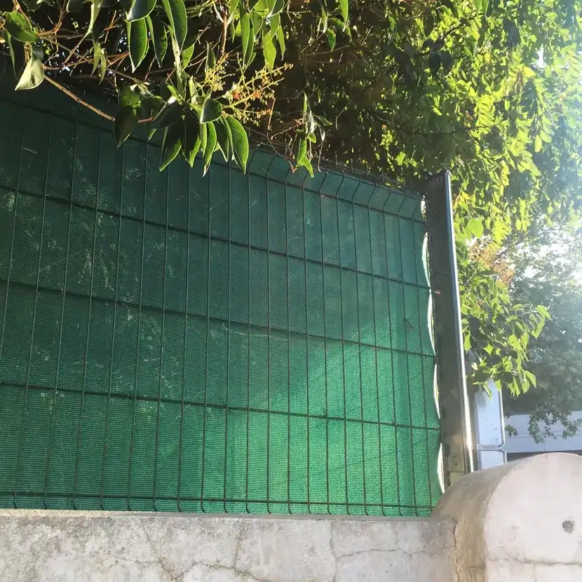 Brise vue: Toile double face vert avec grillage 4