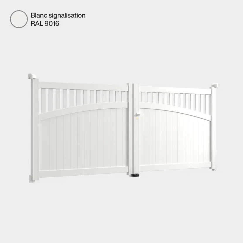 Portail aluminium: Portail double battant Akaba Blanc signalisation RAL 9016