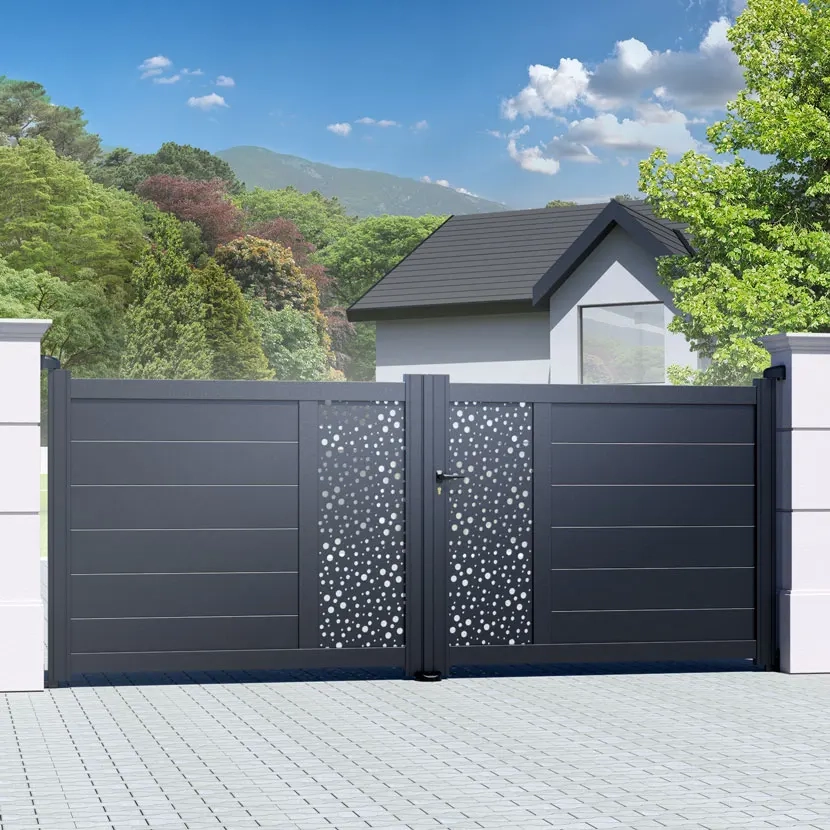 Portail aluminium: Portail double battant Bordeaux